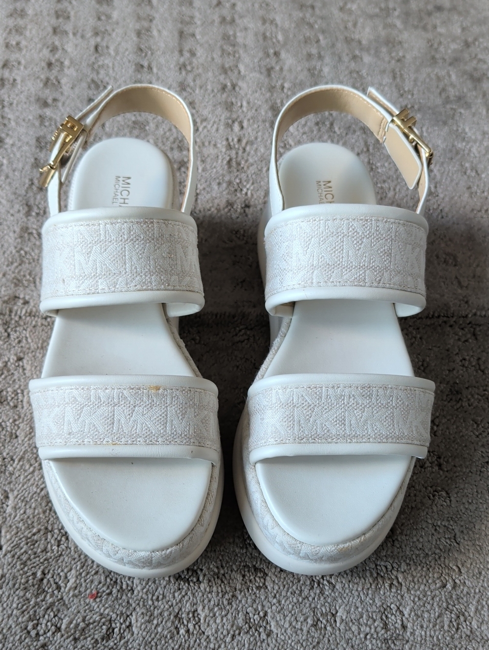 NWOT Michael Kors Cream White Platform Sandals with Gold Buckle 7M
